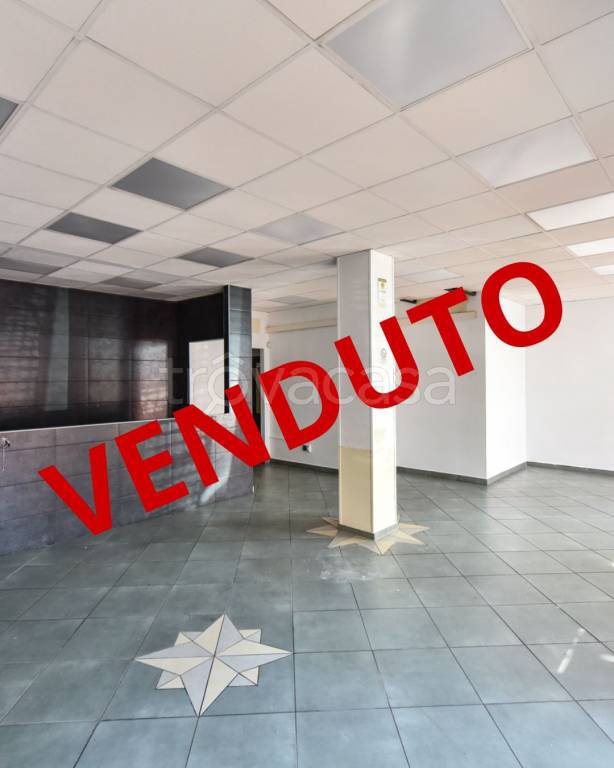 negozio in vendita a Settimo Torinese