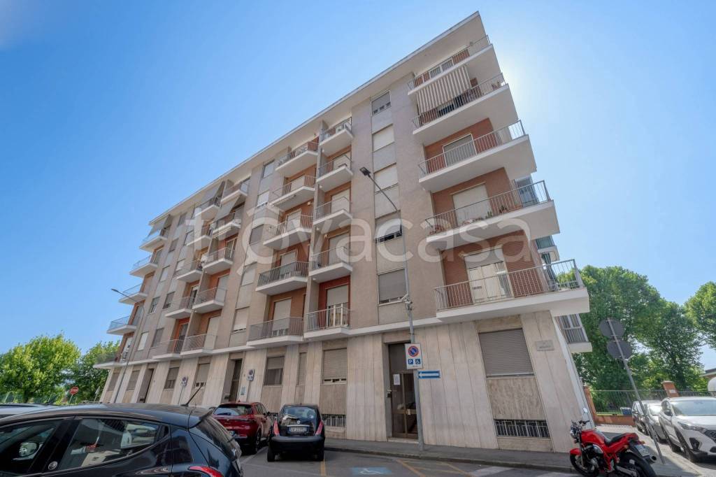 appartamento in vendita a Settimo Torinese in zona Olimpia