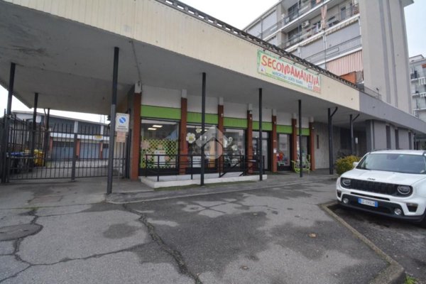 negozio in vendita a Settimo Torinese