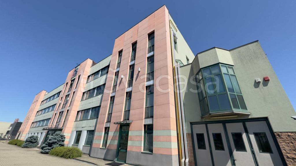 locale commerciale in vendita a Settimo Torinese