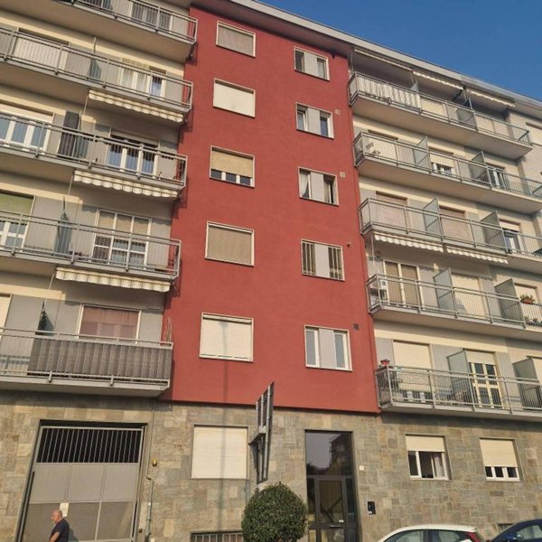 locale commerciale in vendita a Settimo Torinese