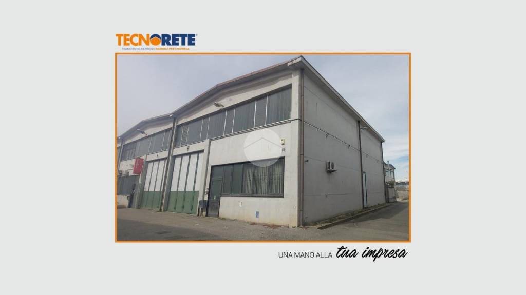 locale commerciale in vendita a Settimo Torinese in zona Fornacino