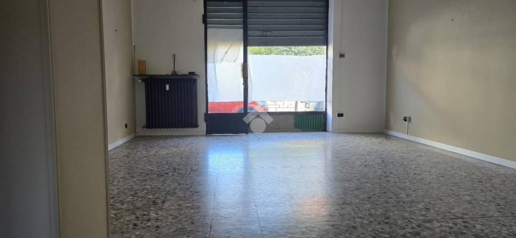negozio in vendita a Settimo Torinese