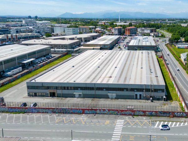 locale commerciale in vendita a Settimo Torinese