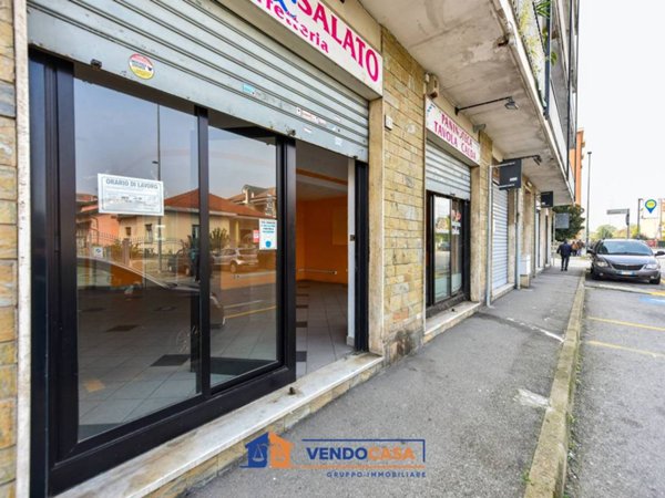negozio in vendita a Settimo Torinese