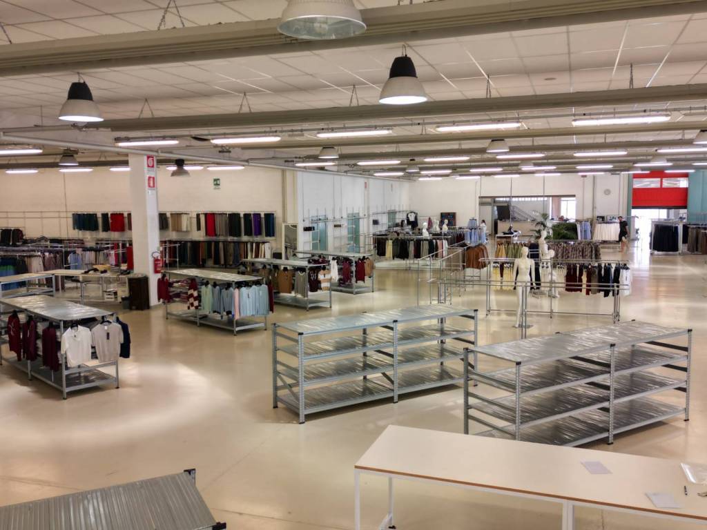 capannone in vendita a Settimo Torinese