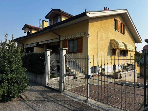 casa indipendente in vendita a Settimo Torinese