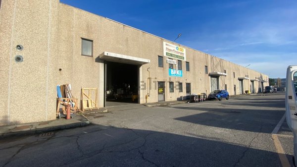 capannone in vendita a Settimo Torinese