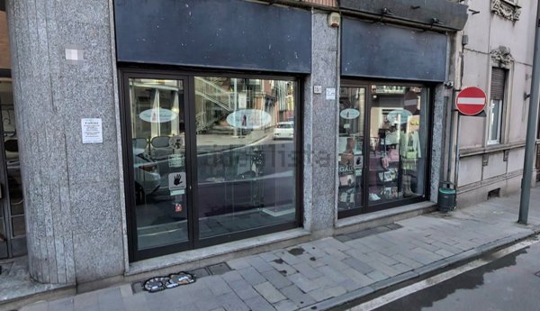 locale commerciale in vendita a Settimo Torinese