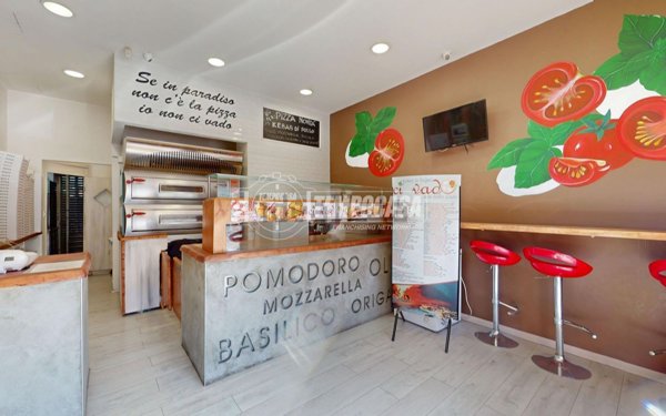 locale commerciale in vendita a Settimo Torinese