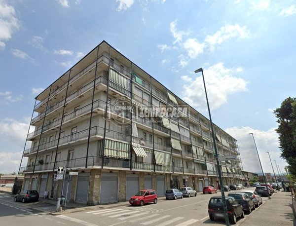 locale commerciale in vendita a Settimo Torinese