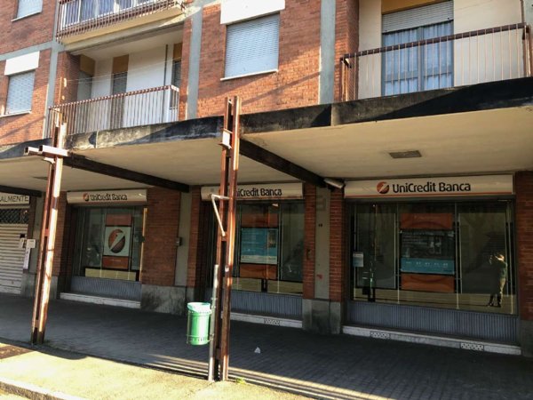 locale commerciale in vendita a Settimo Torinese