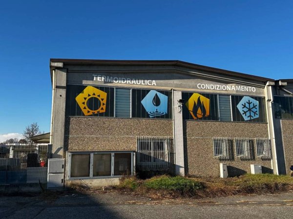 locale commerciale in vendita a Settimo Torinese