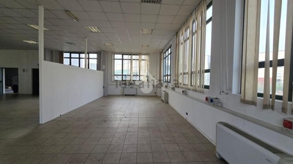 capannone in vendita a Settimo Torinese