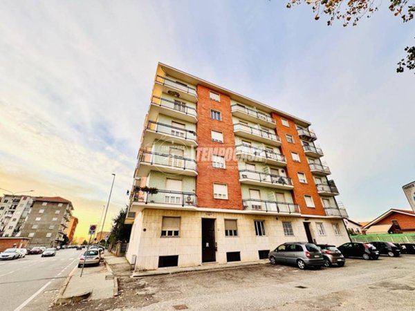 locale di sgombero in vendita a Settimo Torinese