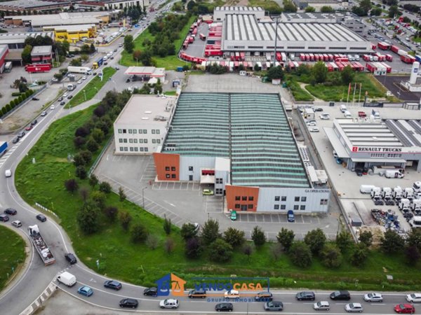 locale commerciale in vendita a Settimo Torinese