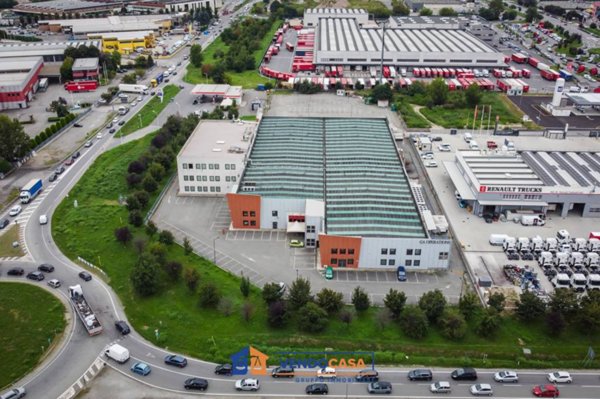locale commerciale in vendita a Settimo Torinese