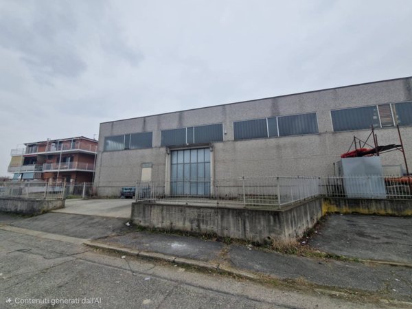 capannone in vendita a Settimo Torinese in zona Fornacino