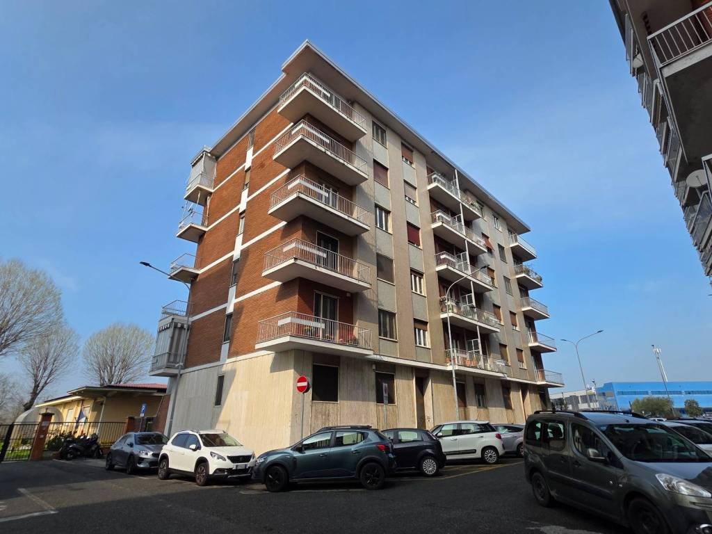 appartamento in vendita a Settimo Torinese in zona Olimpia