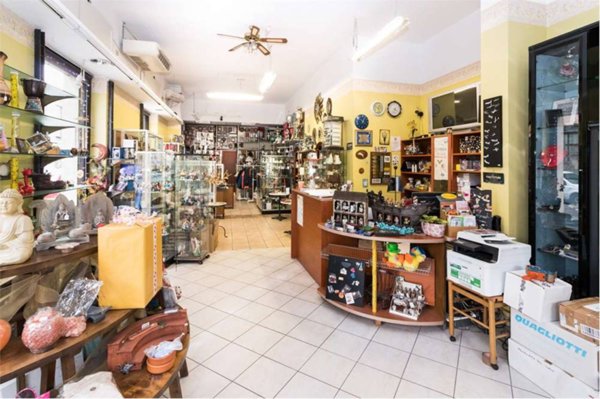 negozio in vendita a Settimo Torinese