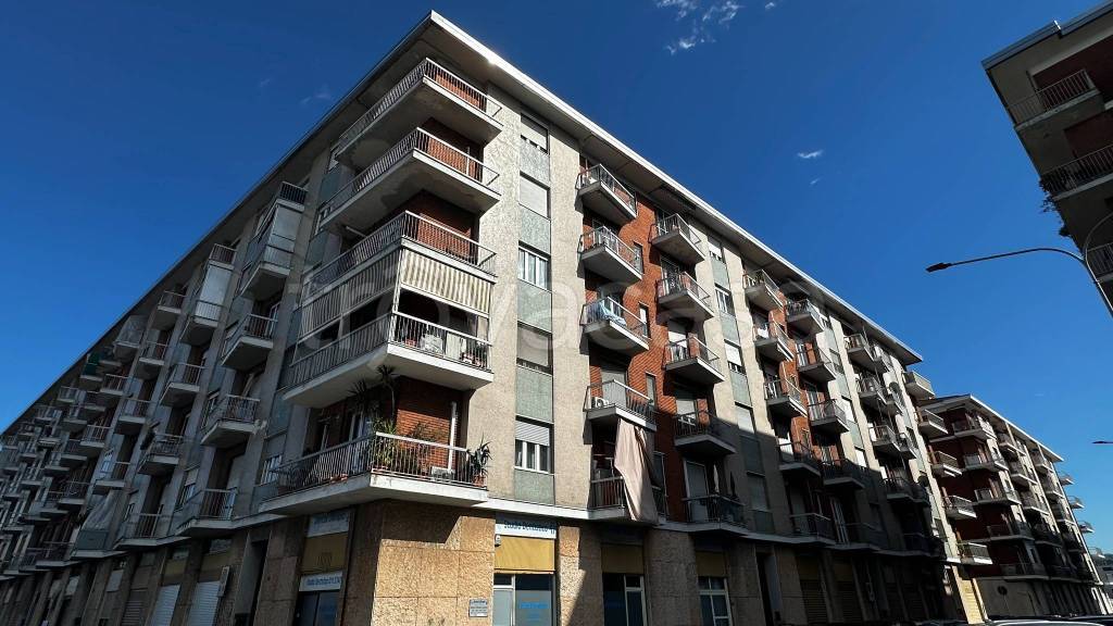 appartamento in vendita a Settimo Torinese in zona Olimpia