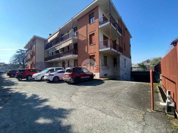 locale di sgombero in vendita a Settimo Torinese