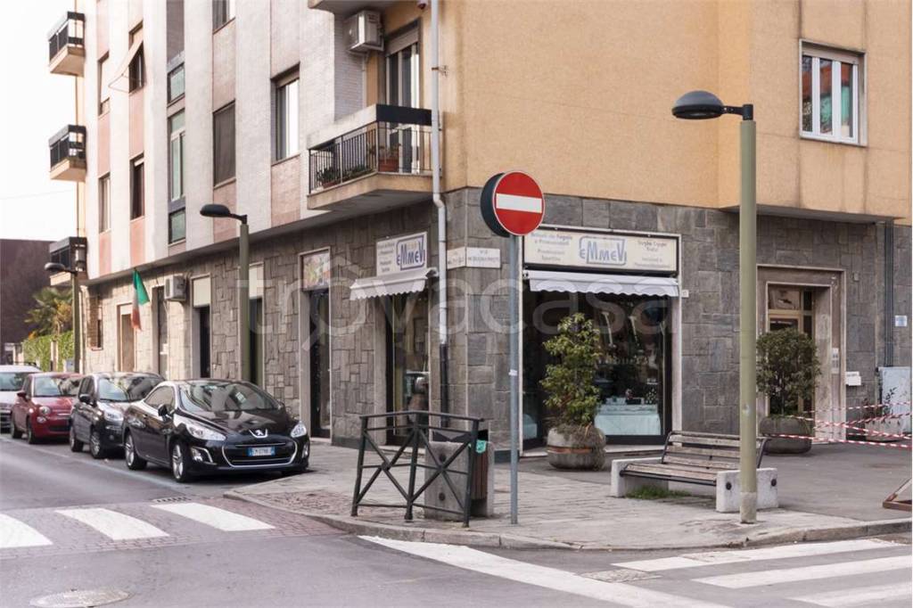 negozio in vendita a Settimo Torinese