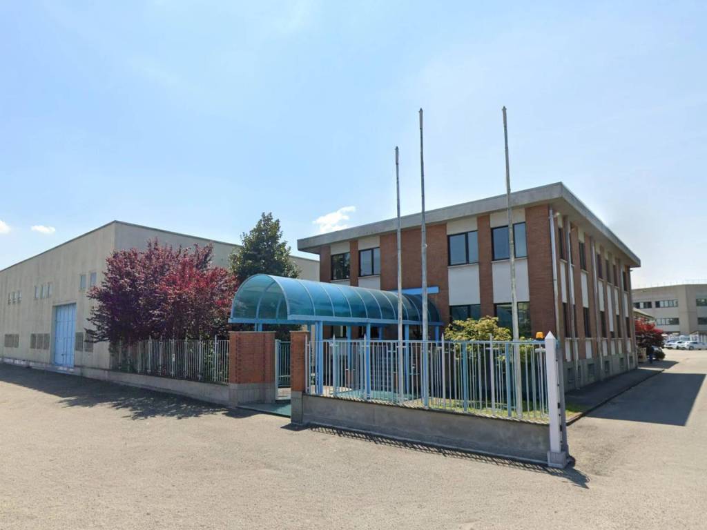 locale commerciale in vendita a Settimo Torinese