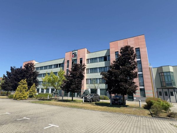 locale commerciale in vendita a Settimo Torinese