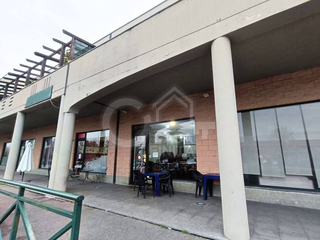 negozio in vendita a Settimo Torinese