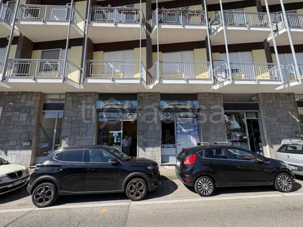 negozio in vendita a Settimo Torinese in zona Le Villette