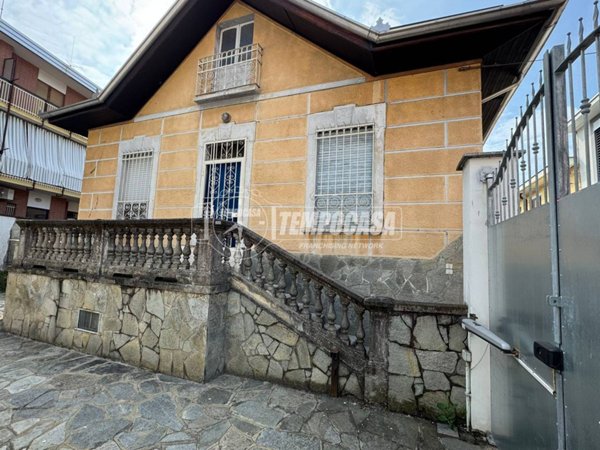casa indipendente in vendita a Settimo Torinese in zona Le Villette