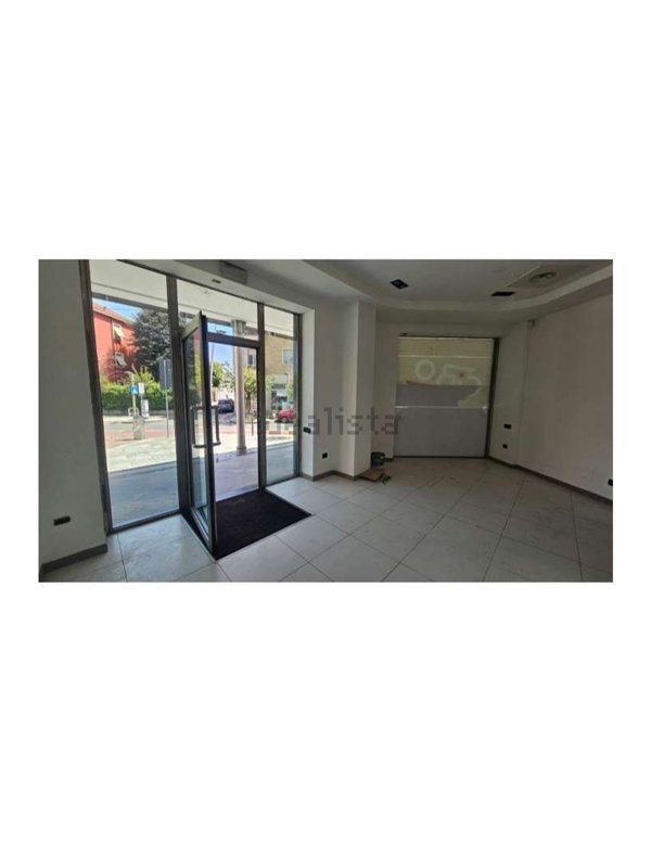 ufficio in vendita a Settimo Torinese in zona Le Villette
