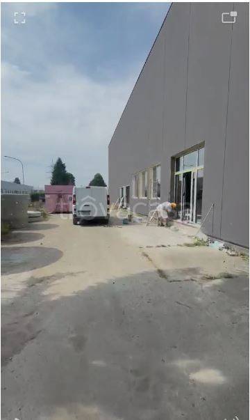 locale commerciale in vendita a Settimo Torinese