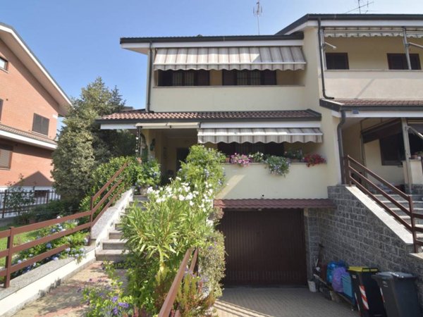 casa indipendente in vendita a Settimo Torinese in zona Le Villette