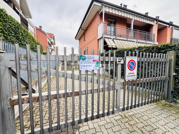 box auto in vendita a Settimo Torinese in zona Le Villette