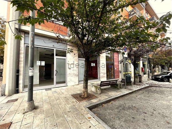 ufficio in vendita a Settimo Torinese