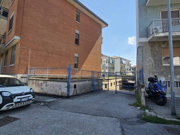 box auto in vendita a Settimo Torinese in zona Le Villette