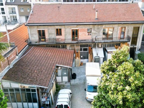intera palazzina in vendita a Settimo Torinese in zona Le Villette