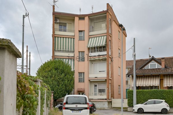appartamento in vendita a Settimo Torinese in zona Le Villette