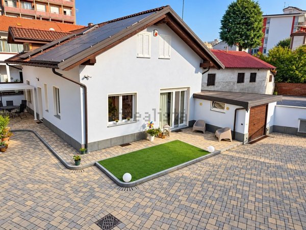 casa indipendente in vendita a Settimo Torinese in zona Le Villette