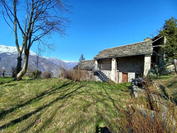 casa indipendente in vendita a Settimo Vittone