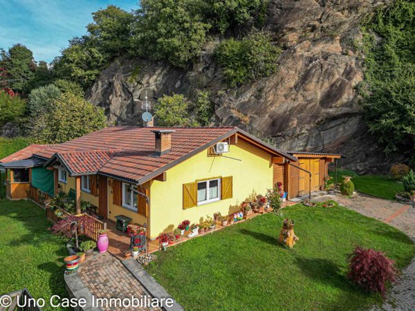 casa indipendente in vendita a Settimo Vittone