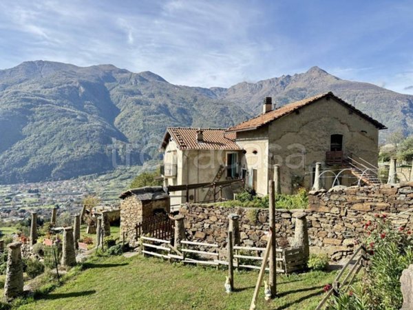 casa indipendente in vendita a Settimo Vittone
