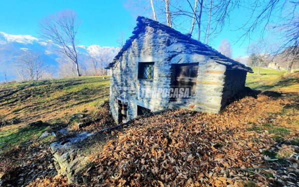 casa indipendente in vendita a Settimo Vittone
