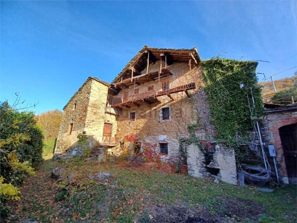 casa indipendente in vendita a Settimo Vittone in zona Torre Daniele
