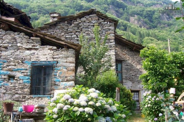 appartamento in vendita a Sparone