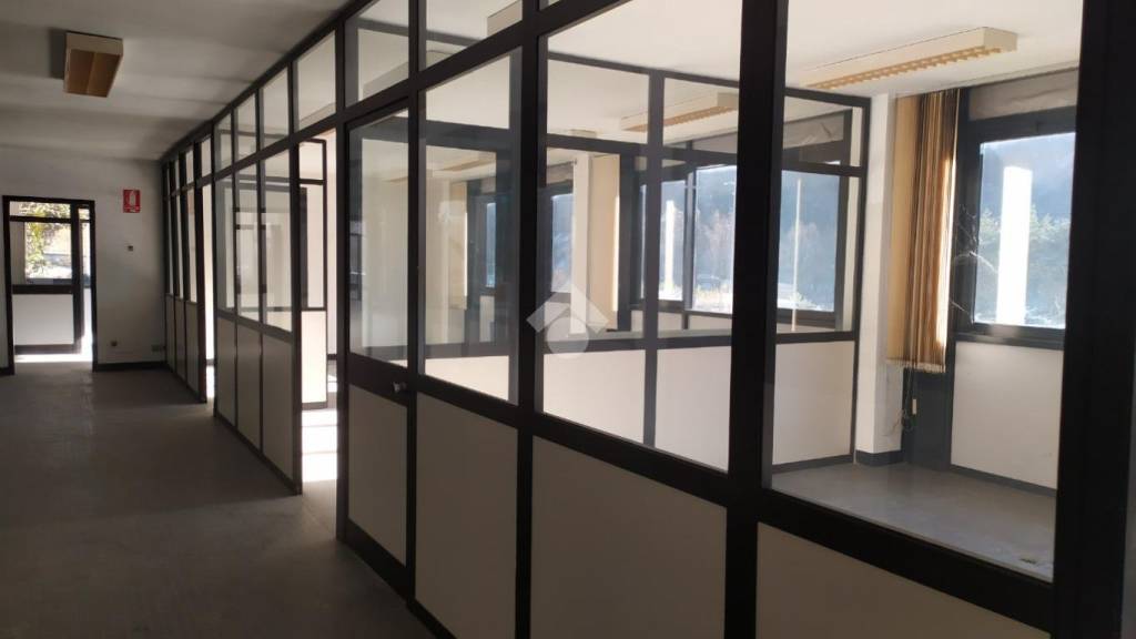 ufficio in vendita a Sparone
