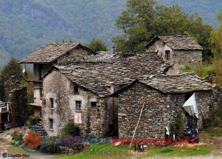 casa indipendente in vendita a Sparone