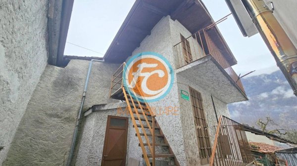 appartamento in vendita a Sparone